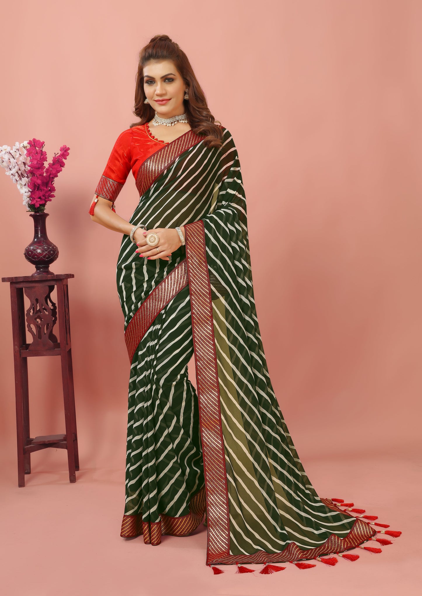 Laheriya Patterned Digital Printed New Trend Traditional Georgette Saree with Unstitched Muslin Blouse Piece