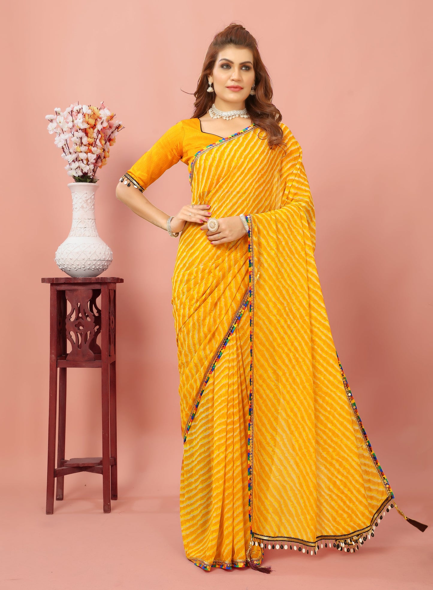 Laheriya Patterned Digital printed Lace Border Georgette Saree with Unstitched Muslin Blouse Piece