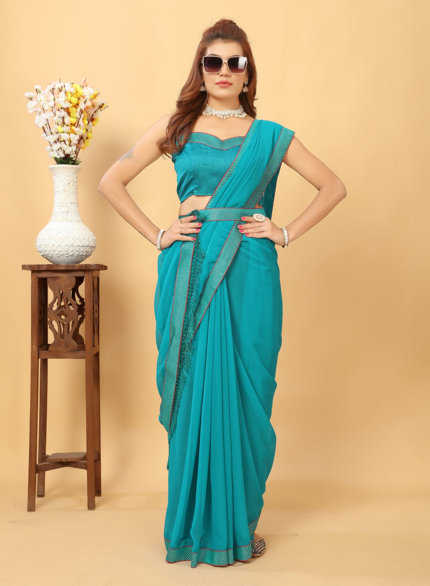 Beautiful Lace Bordered Fashioned New Trending Georgette Saree with Blouse Piece