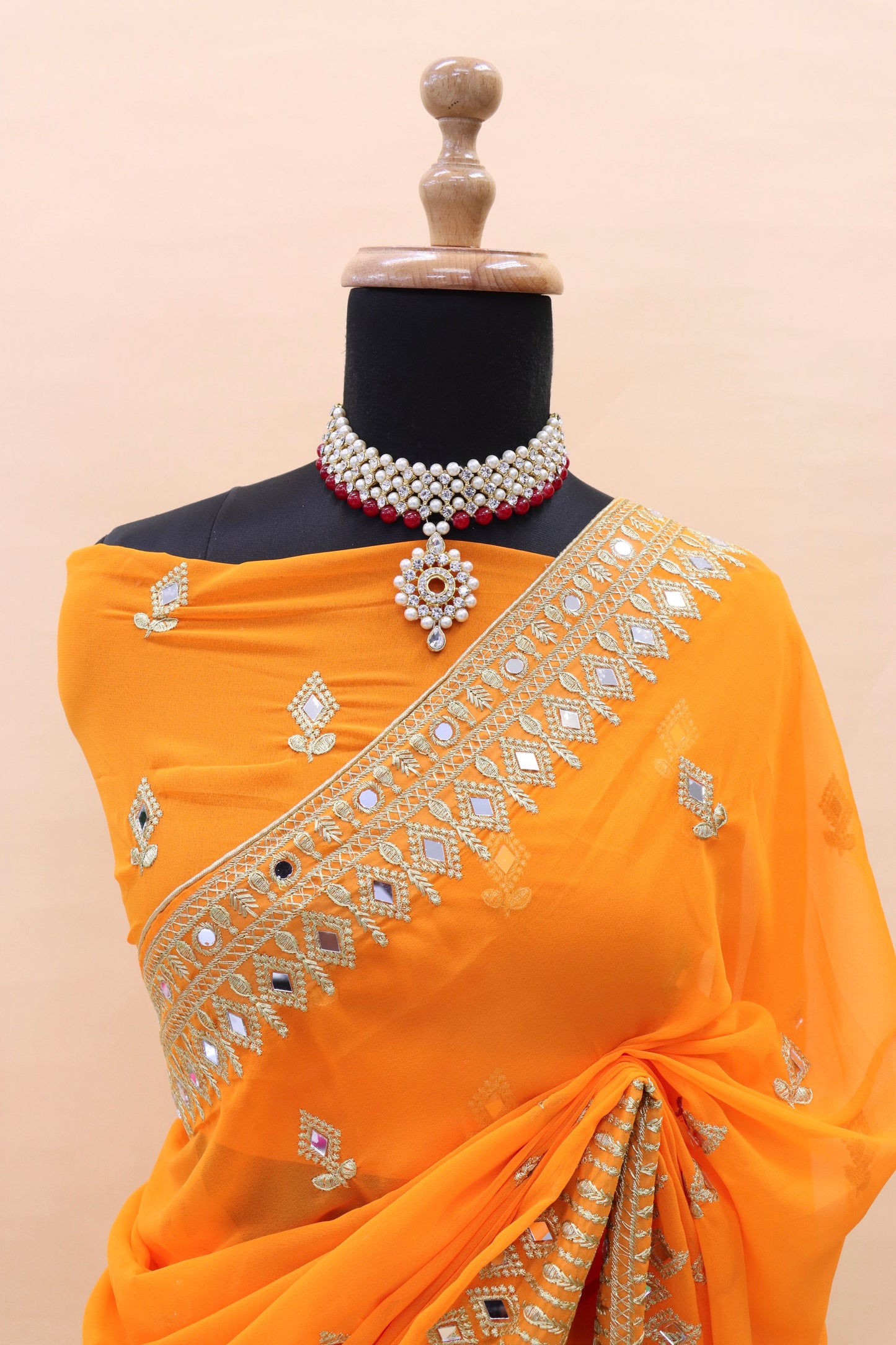 Traditional Trending Georgette Saree with Blouse Piece