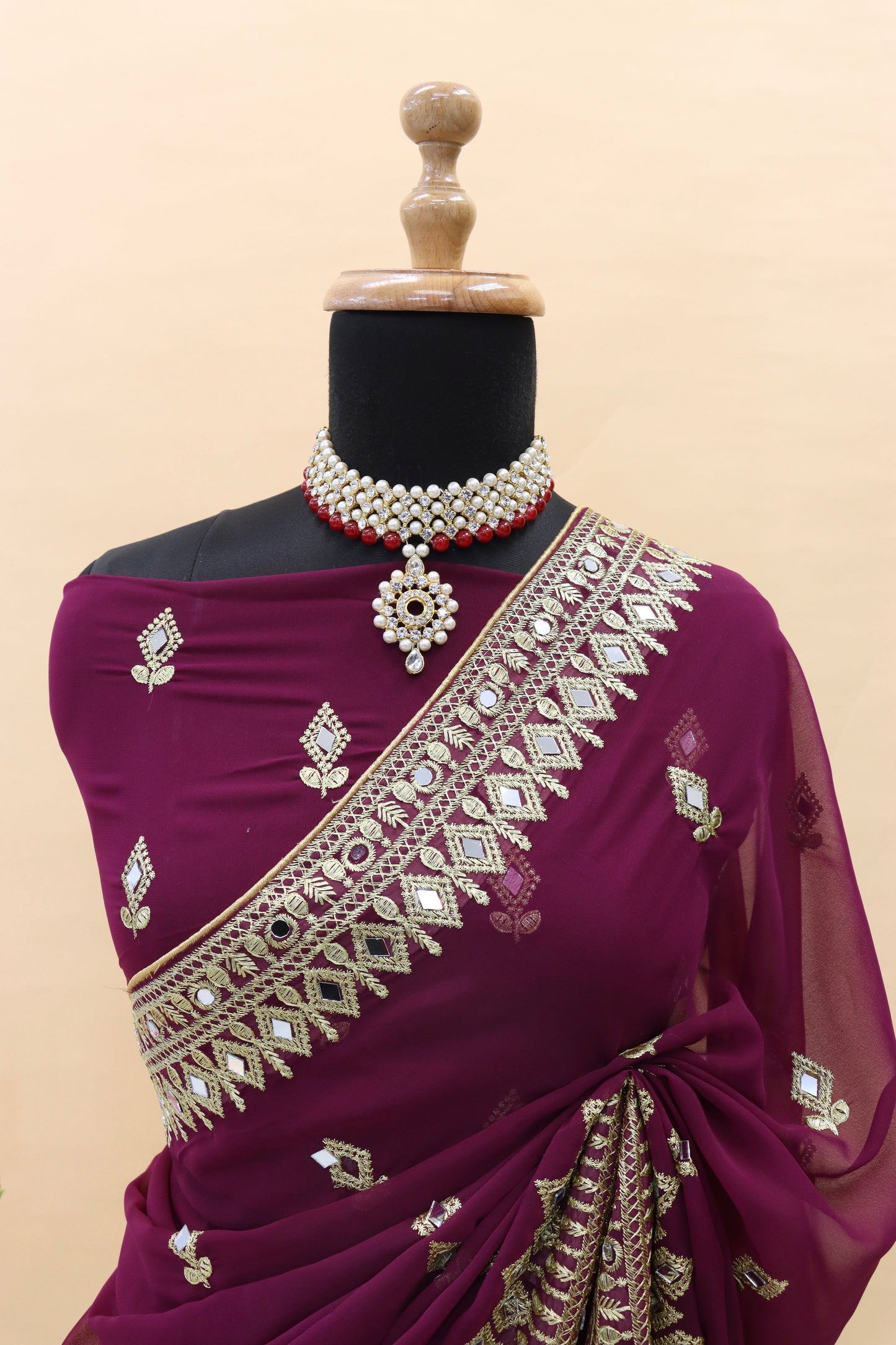 Traditional Trending Georgette Saree with Blouse Piece