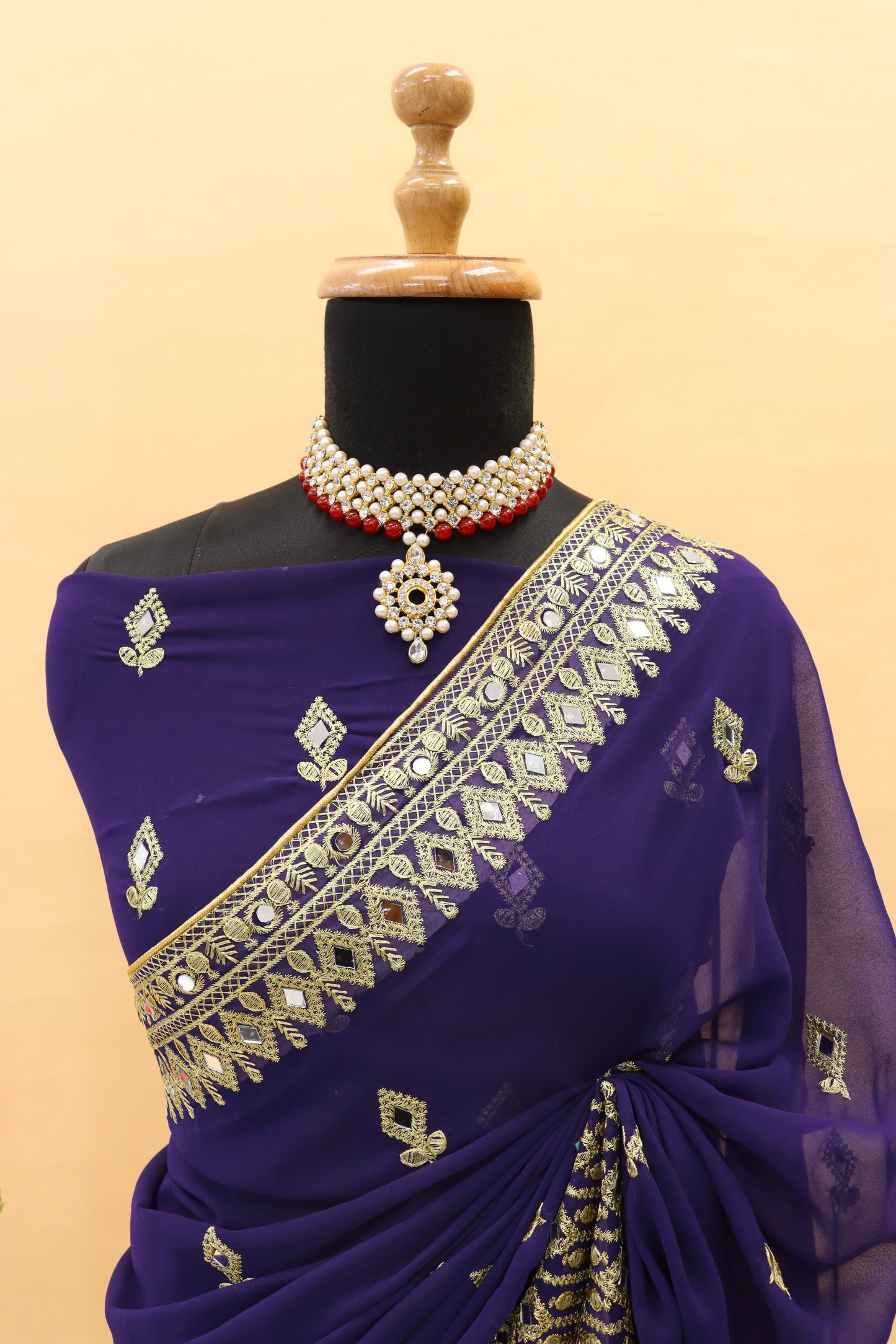 Traditional Trending Georgette Saree with Blouse Piece