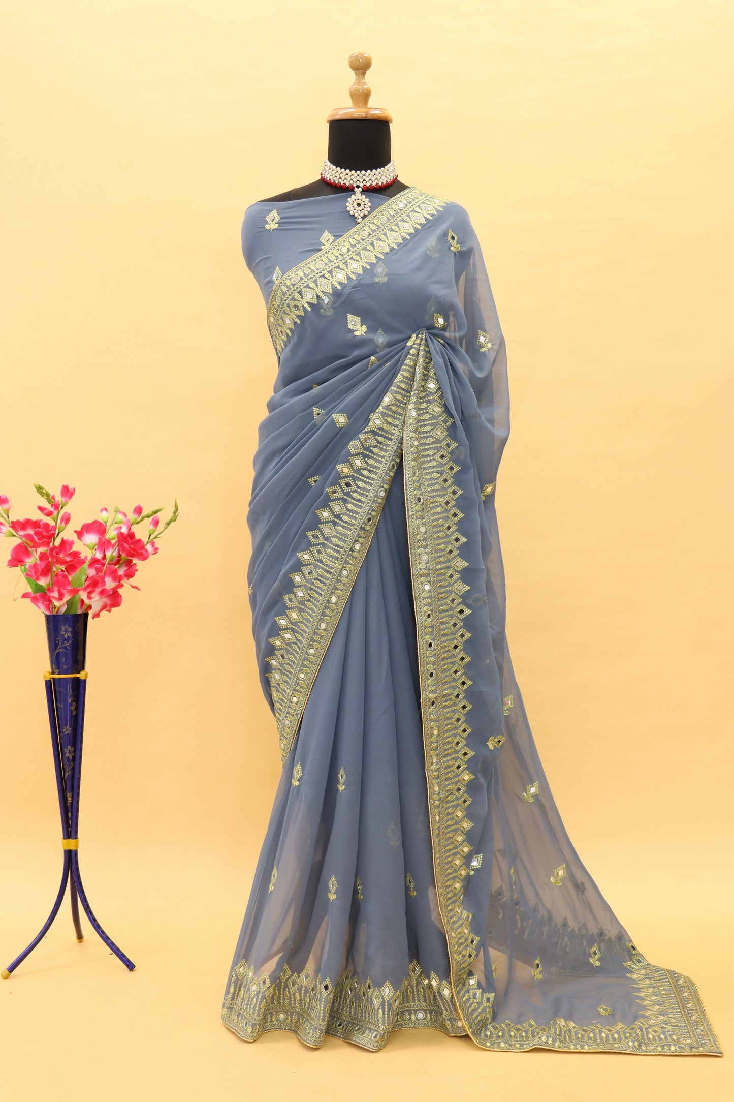 Traditional Trending Georgette Saree with Blouse Piece