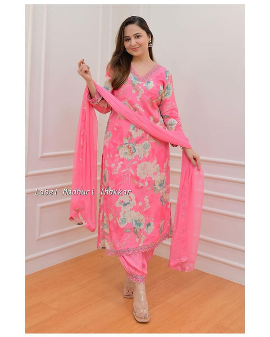 BEAUTIFULLY DECORATED WITH ATTRACTIVE AND UNIQUE KURTI