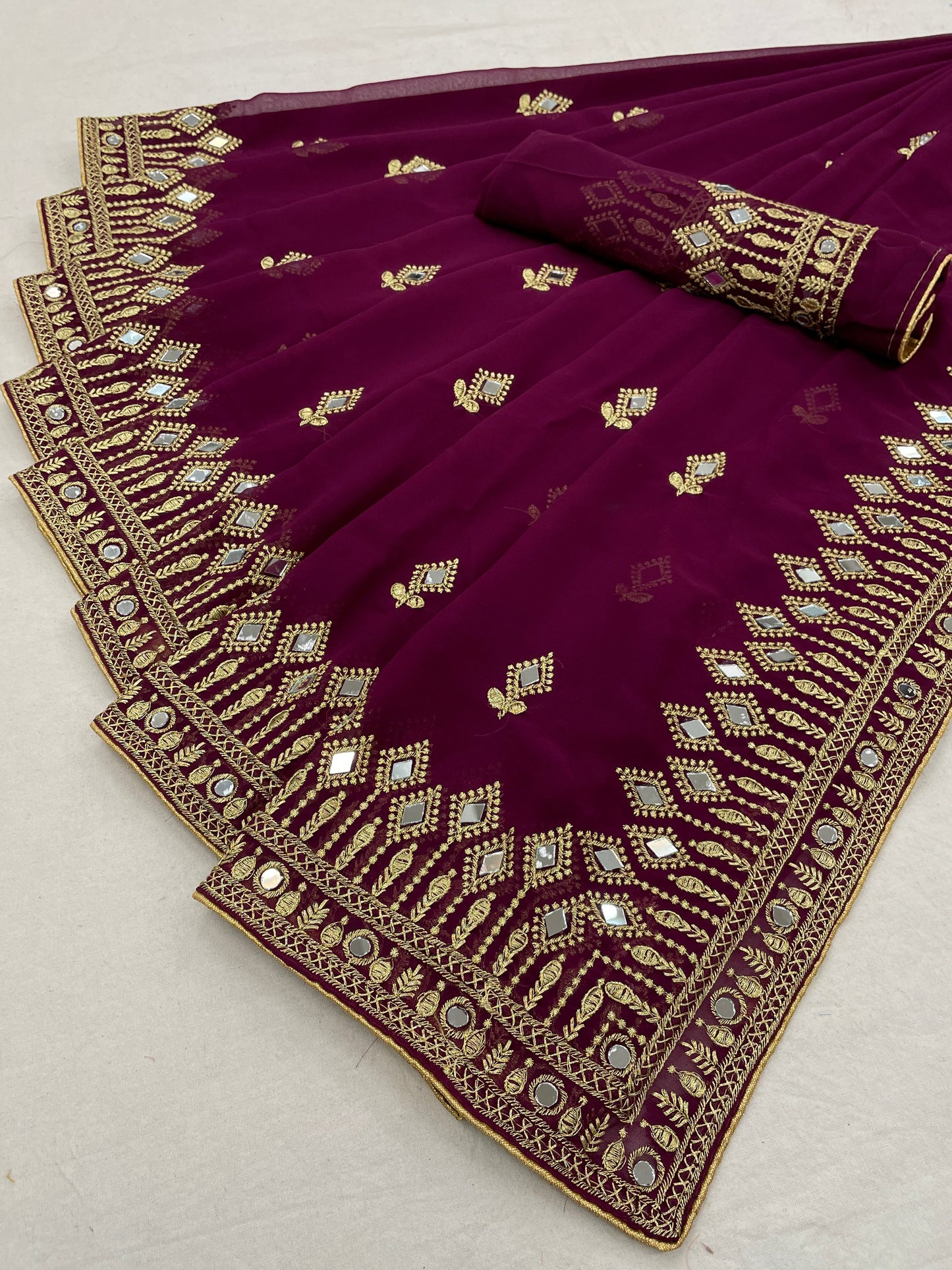 Traditional Trending Georgette Saree with Blouse Piece