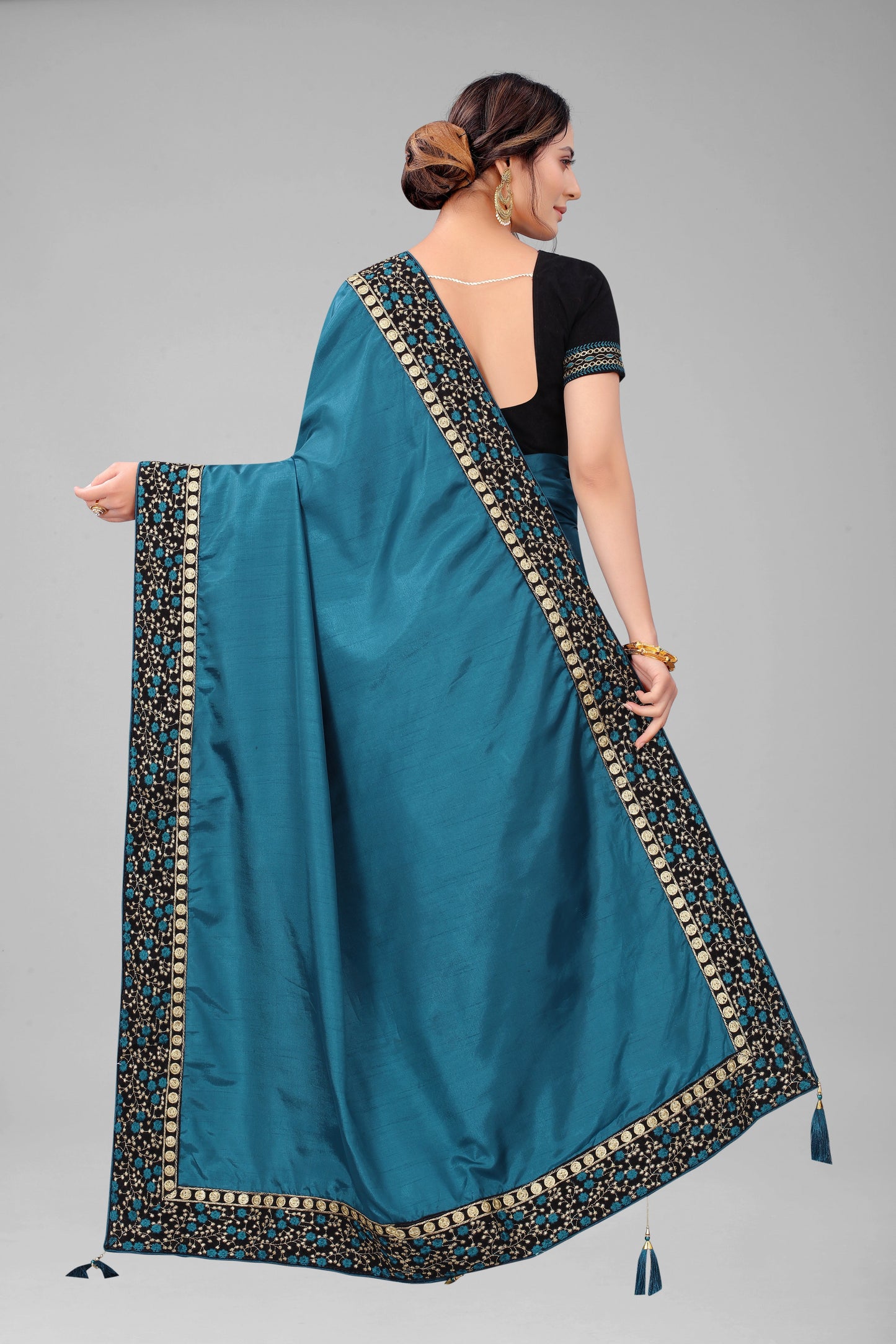 Classic Traditional Addition Embroidered Worked Lace Border with Velvet Fabric Blouse Piece Silk Saree