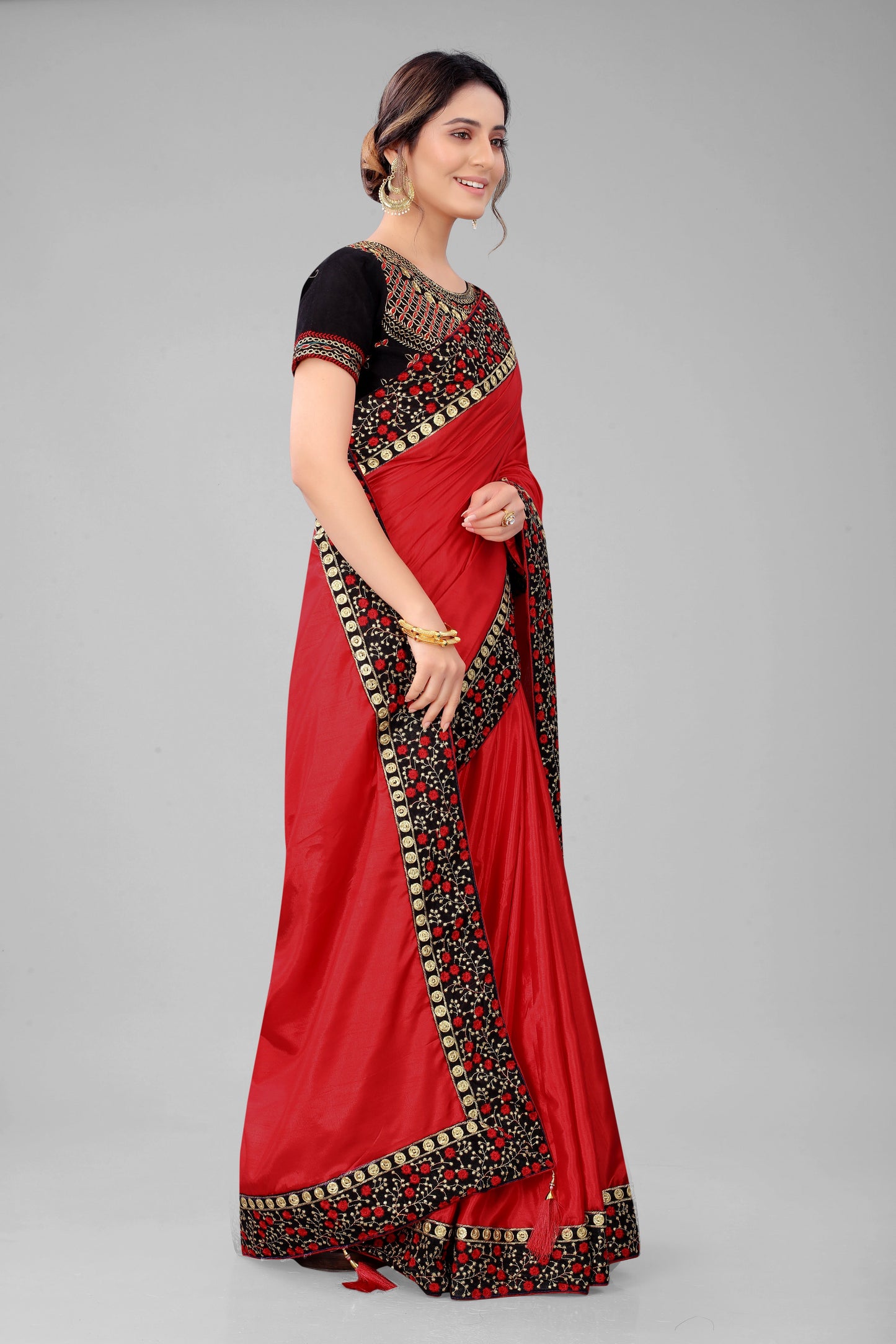 Classic Traditional Addition Embroidered Worked Lace Border with Velvet Fabric Blouse Piece Silk Saree