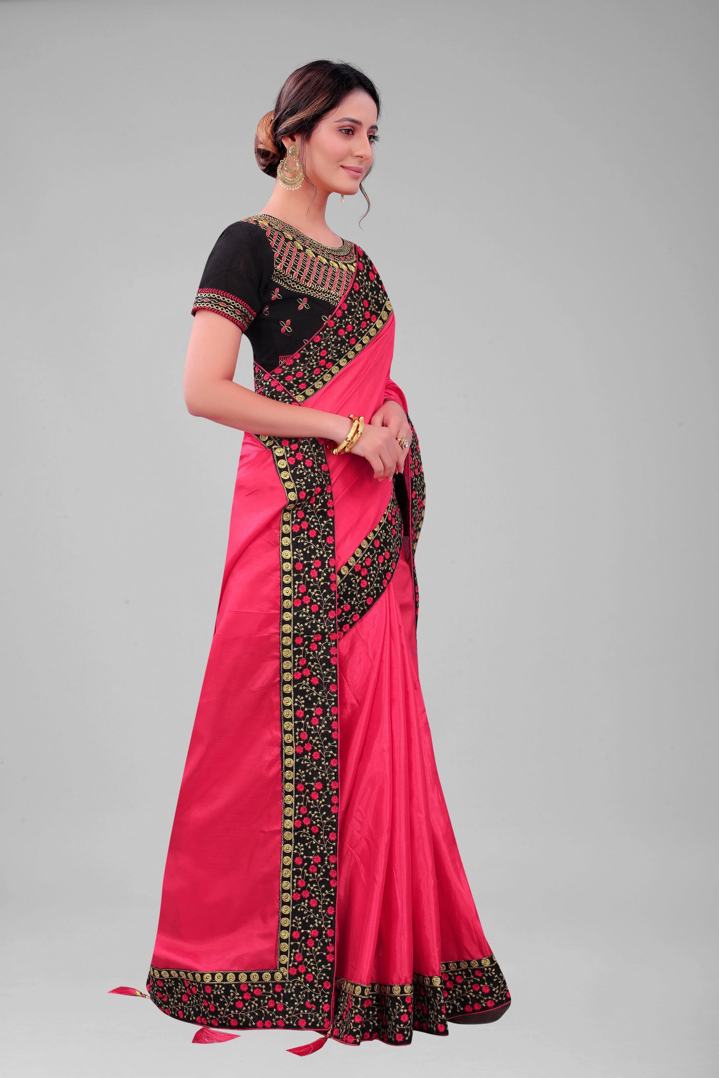 Classic Traditional Addition Embroidered Worked Lace Border with Velvet Fabric Blouse Piece Silk Saree