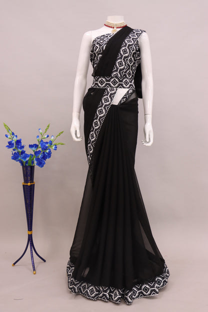 Modern Stylish Digital Printed Lace Border Saree with Printed Blouse piece