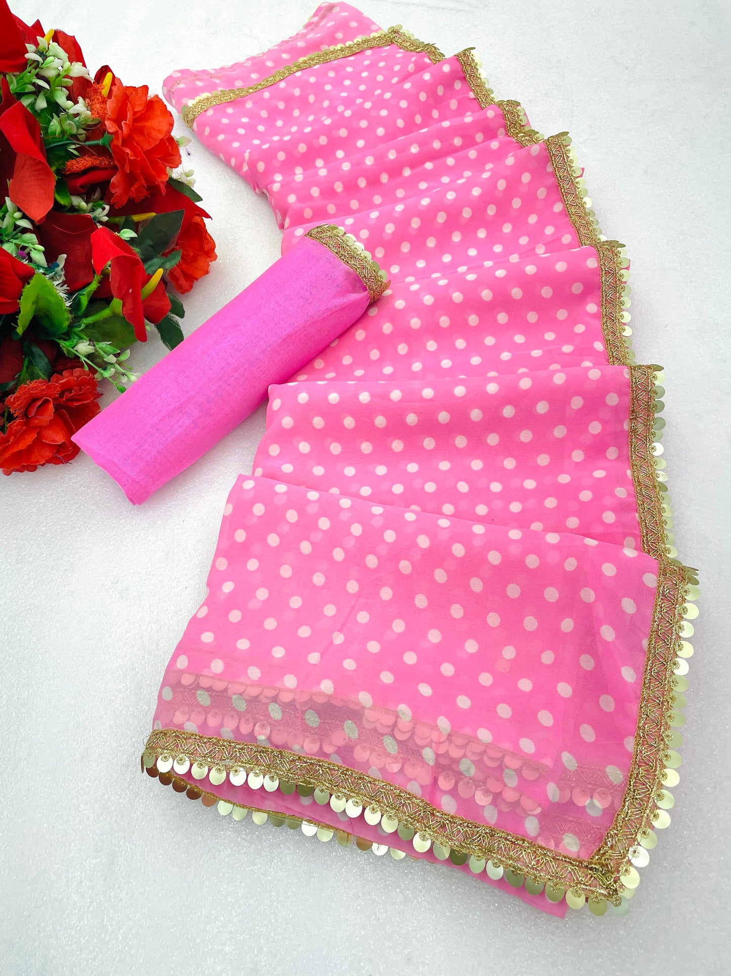 Beautiful Designed Lace Bordered Printed Georgette Saree with Muslin Blouse Piece