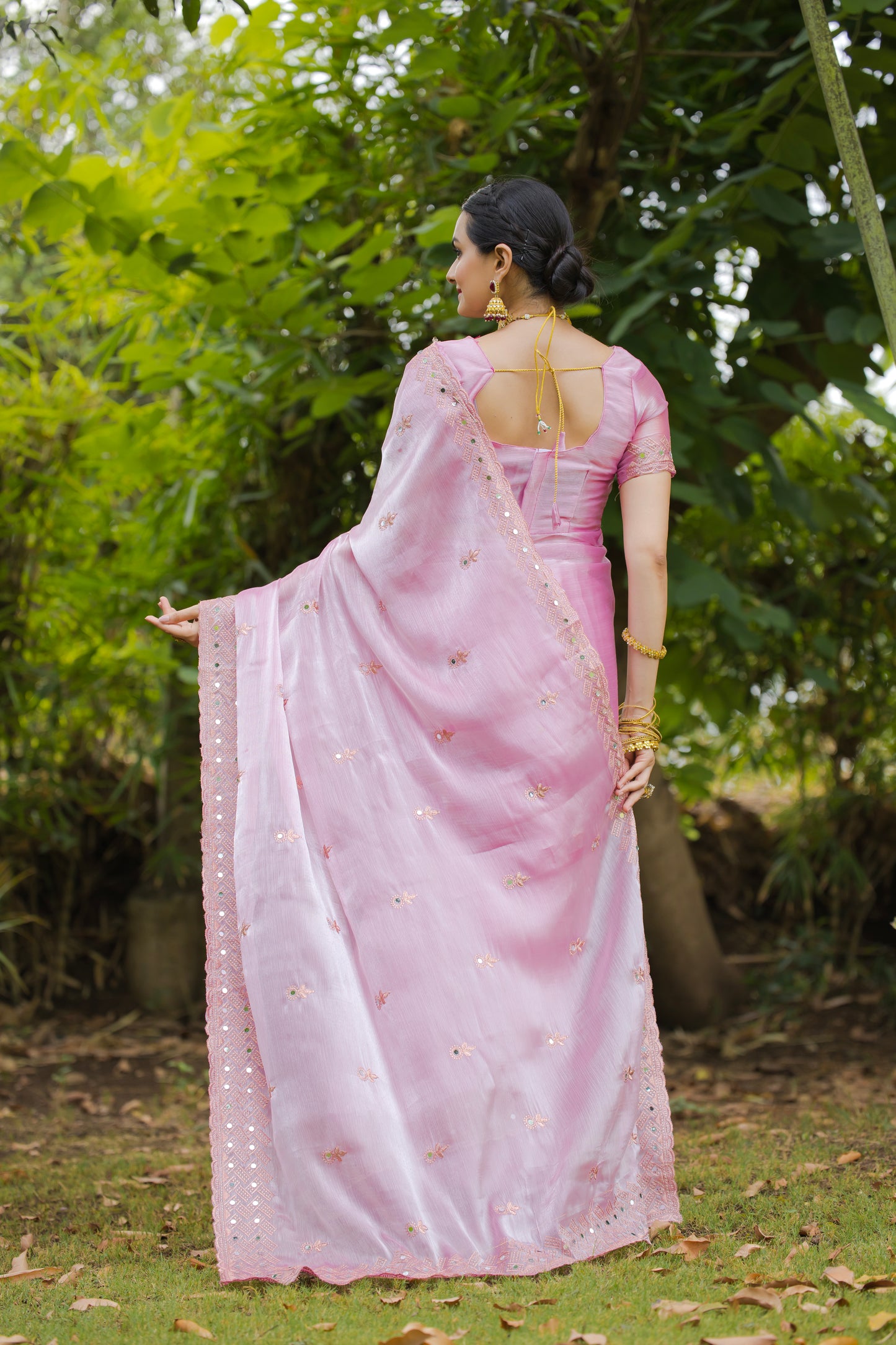 Trending Indian Traditional Women Ethic Wear Saree