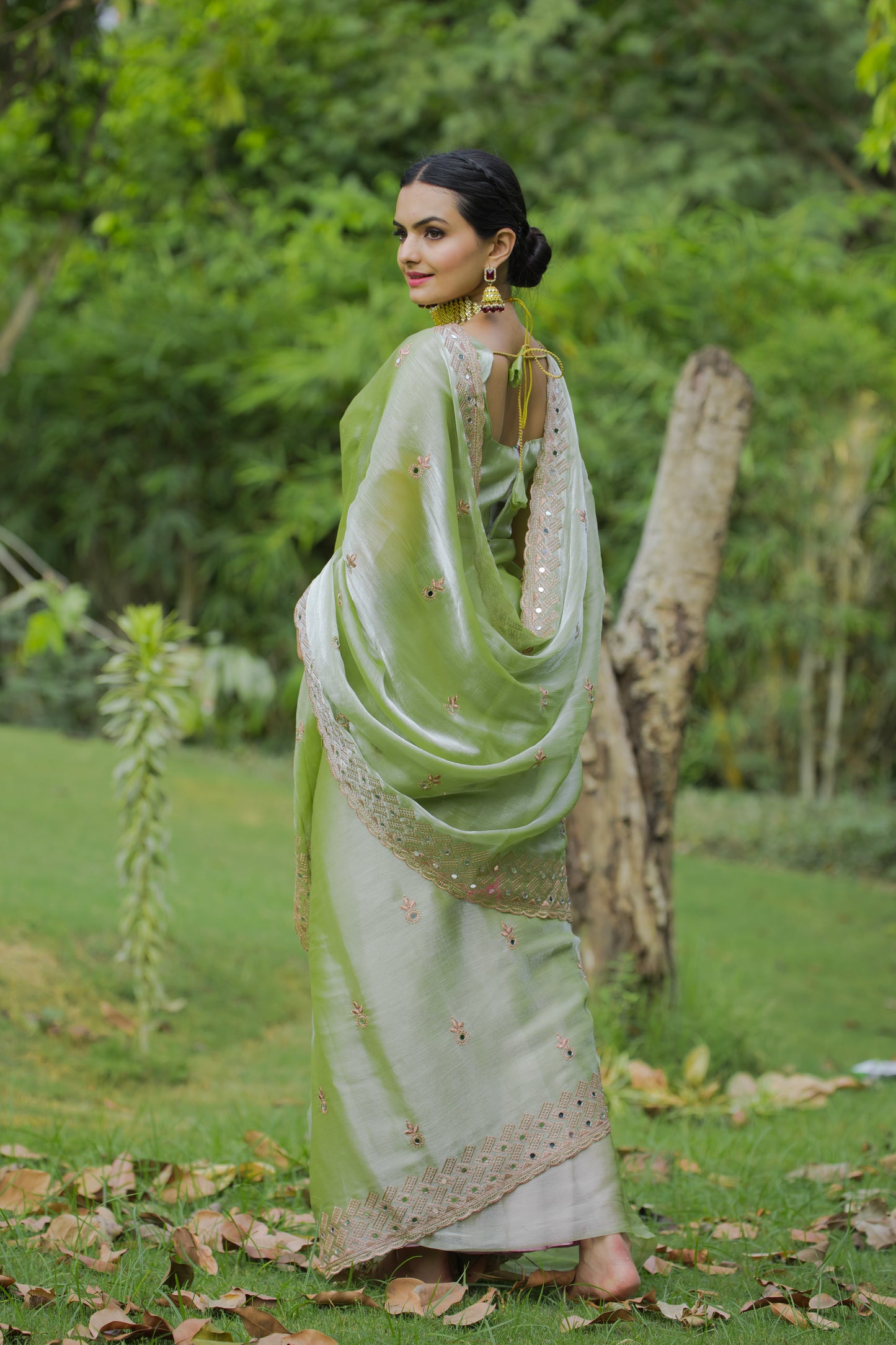 Trending Indian Traditional Women Ethic Wear Saree