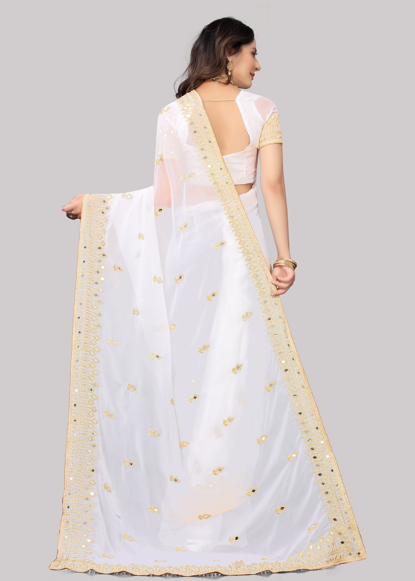 Traditional Trending Georgette Saree with Blouse Piece