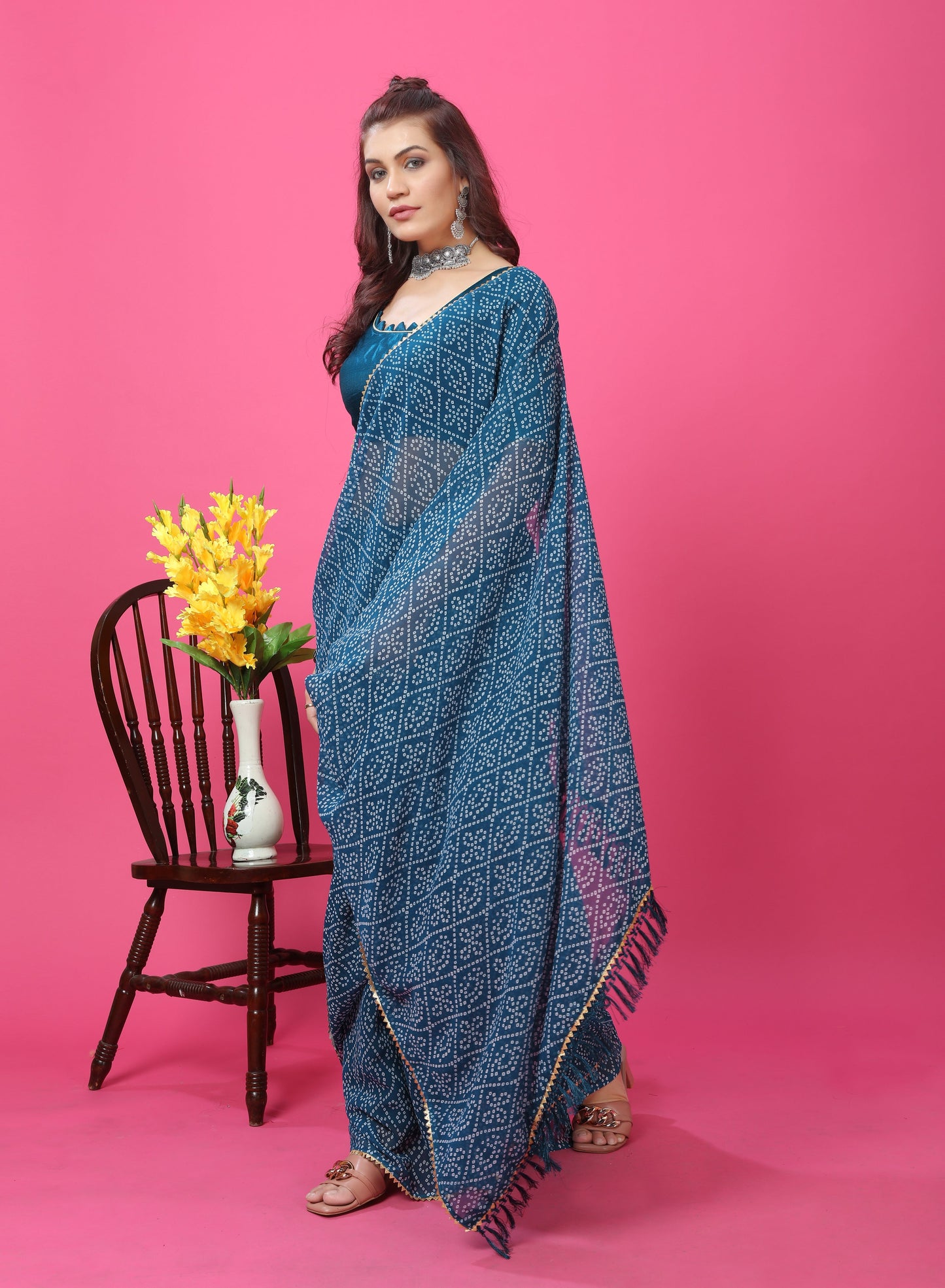 Bandhani Patterned Digital Printed Georgette Saree with Muslin Blouse Piece