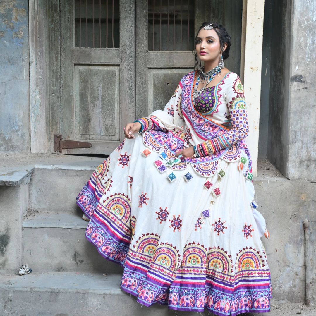 Captivate and Inspire: The Cloths Collections Heavy Flair Lehenga Choli